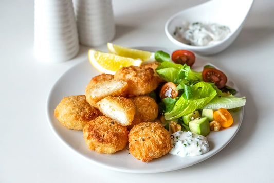 Crumbed Scallops Chips & Salad